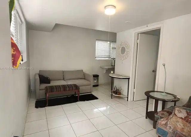 Property at 514 Santander Ave #1, Coral Gables, FL, 33134, 1 bed, 1 bath, [object Object]