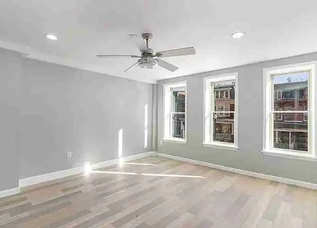 Property at 1220 Market St Unit 2, Harrisburg, PA, 17103, 3 beds, 1 bath, [object Object]