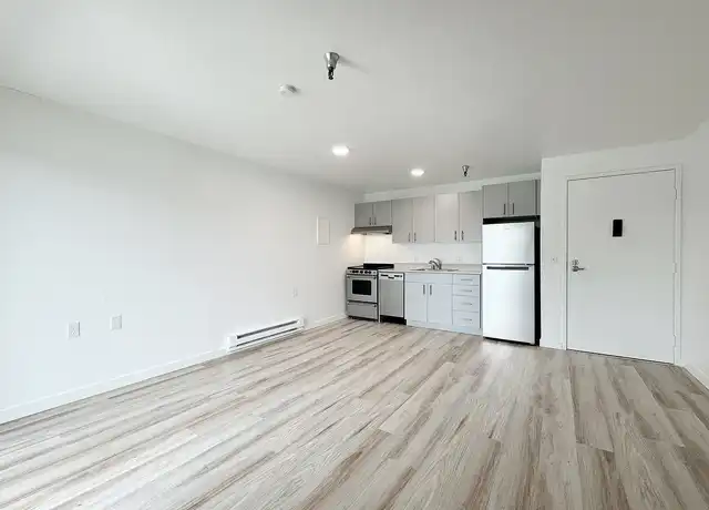 Property at Highlander Apartments - 11501 15th Ave NE, Seattle, WA, 98125, 0-1 beds, 1 bath, [object Object]