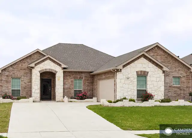 Property at 1462 Streamside Dr, Waxahachie, TX, 75165, 4 beds, 2 baths, [object Object]