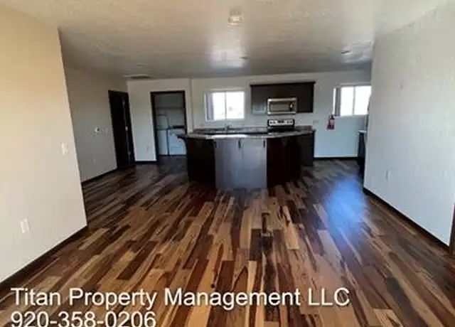 Property at 3425 Logan Dr Unit 1, Oshkosh, WI, 54901, 3 beds, 2 baths, [object Object]