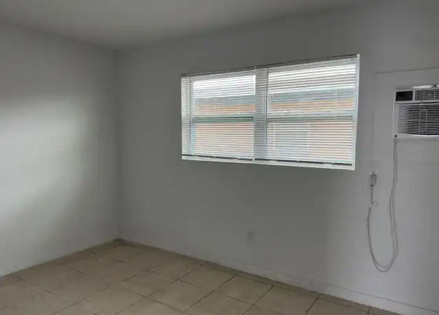 Property at 1717 Dixon Blvd Unit 71, Cocoa, FL, 32922, 1 bed, 1 bath, [object Object]