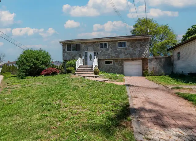 Property at 2515 S Seamans Neck Rd, Seaford, NY, 11783, 6 beds, 6 baths, [object Object]