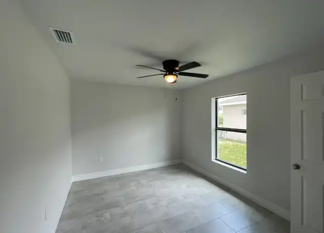 Property at 1417 Gleason Pkwy, Cape Coral, FL, 33914, 3 beds, 2 baths, [object Object]