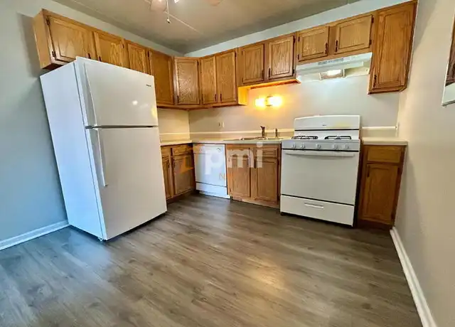 Property at 111 Harrington Ave Unit 1, Crown Point, IN, 46307, 2 beds, 1 bath, [object Object]