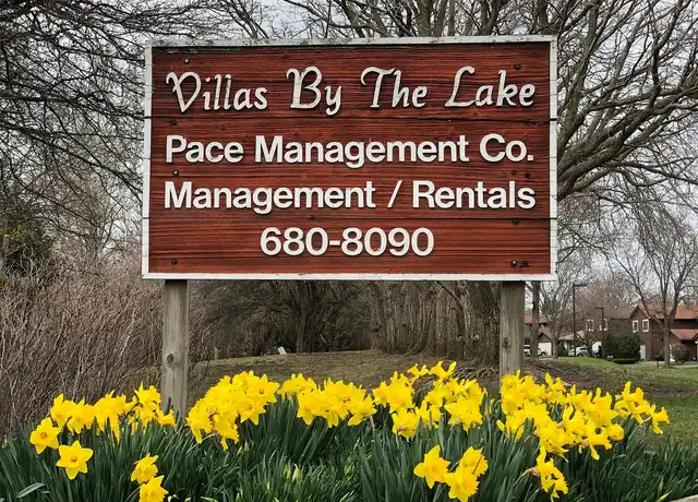 Property at Villas by the Lake - 300 Lakeside Dr, Vernon Hills, IL, 60061, 2 beds, 1.5 baths, [object Object]