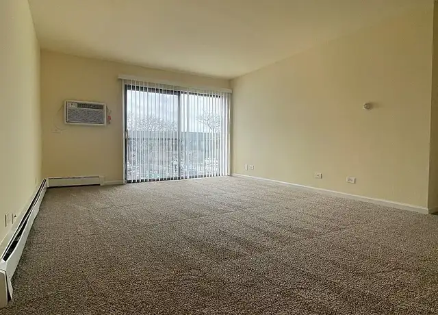 Photo of 300 Lakeside Dr, Vernon Hills, IL 60061