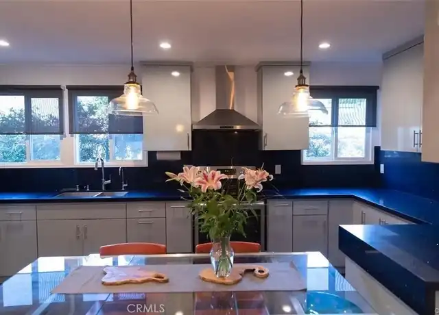 Property at 1834 9th St #2, Santa Monica, CA, 90404, 1 bed, 1 bath, [object Object]