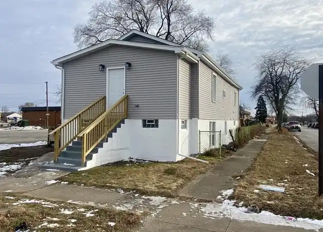 Property at 701 E 20th Ave, Gary, IN, 46407, 3 beds, 1 bath, [object Object]
