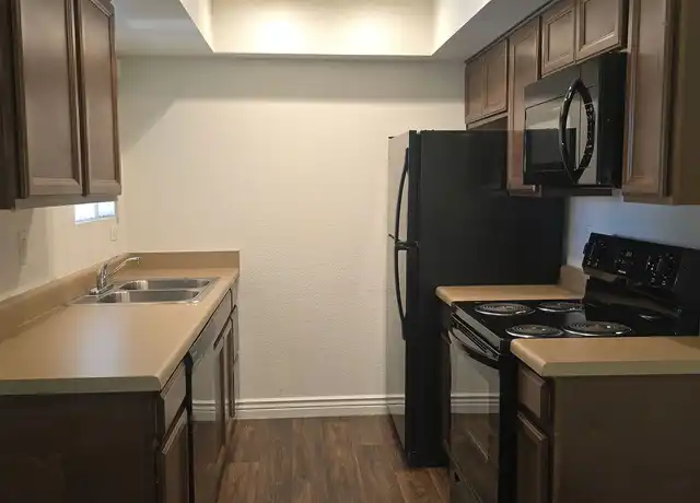 Property at 8605 N 59th Ave Unit 2042, Glendale, AZ, 85302, 1 bed, 1 bath, [object Object]