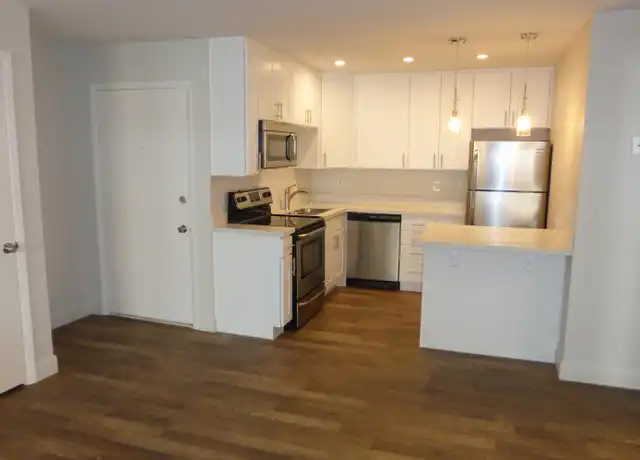 Property at 172 W Clinton Ave, Salt Lake City, UT, 84103, 1 bed, 1 bath, [object Object]