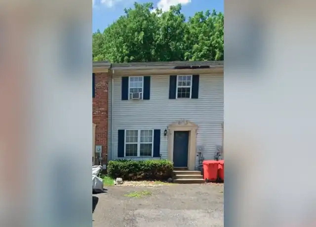 Property at 318 Old Forge Dr, Bath, PA, 18014, 3 beds, 1.5 baths, [object Object]