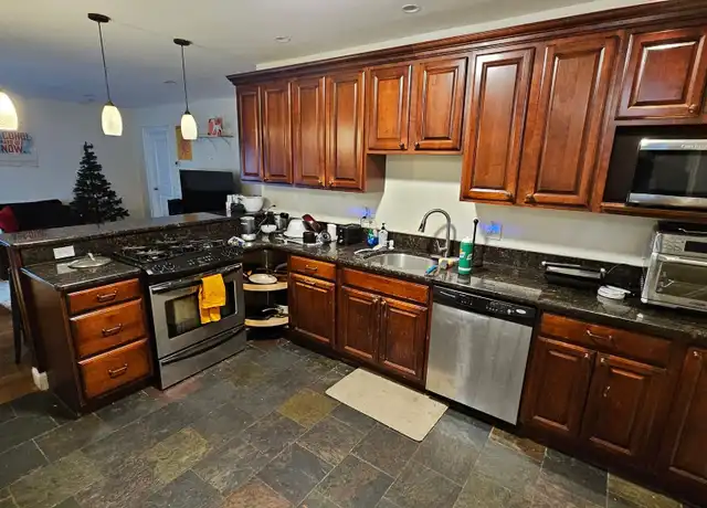 Property at 39 Greycliff Rd, Brighton, MA, 02135, 6 beds, 2.5 baths, [object Object]