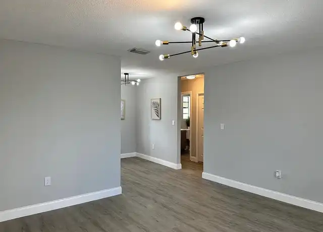 Property at 110 SE 7th St Unit 3, Hallandale Beach, FL, 33009, 1 bed, 1 bath, [object Object]
