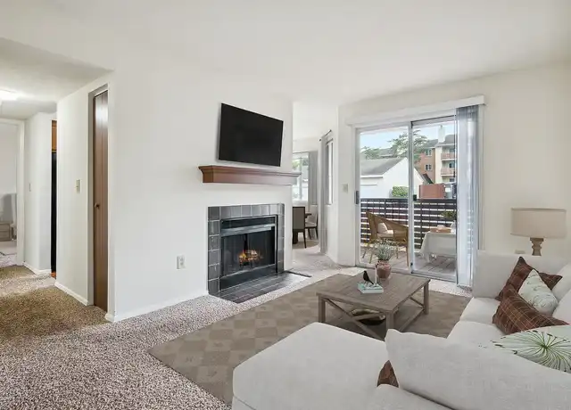 Property at The Oaks at Woodridge - 3800 Woodridge Blvd, Fairfield, OH, 45014, 1-2 bed, 1-2 bath, [object Object]