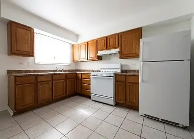 Property at 21837 Jeffrey Ave, Sauk Village, IL, 60411, 2 beds, 1 bath, [object Object]