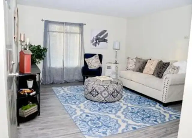 Property at 7426 NW 10th St, Oklahoma City, OK, 73127, 3 beds, 2 baths, [object Object]