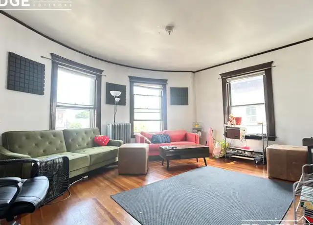 Property at 324 Faneuil St Unit 3, Brighton, MA, 02135, 4 beds, 1 bath, [object Object]