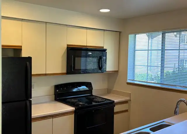 Property at Oakridge - 2511 NW Edenbower Blvd, Roseburg, OR, 97471, 2 beds, 2 baths, [object Object]