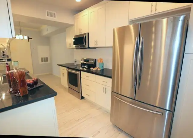 Property at 2255 Braeswood Park Dr #139, Houston, TX, 77030, 1 bed, 1 bath, [object Object]