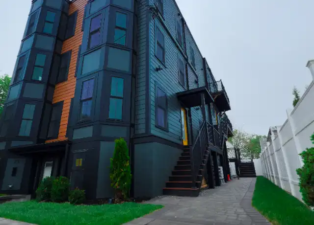 Property at 21 High St Unit 1, Chelsea, MA, 02150, 3 beds, 2.5 baths, [object Object]