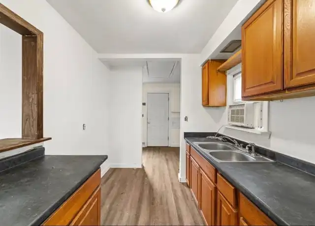Property at 1386 E 185th St, Cleveland, OH, 44110, 3 beds, 1 bath, [object Object]