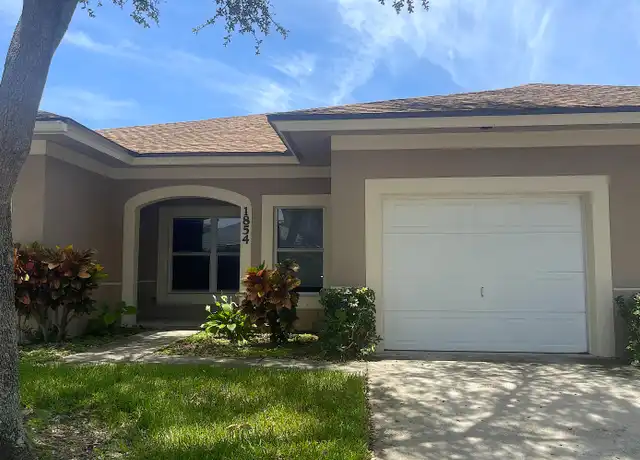 Property at 1854 Pelican Dr Unit 1, Fort Pierce, FL, 34982, 2 beds, 2 baths, [object Object]