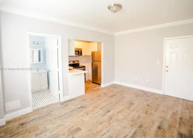Property at 53 NE 49th St Unit 2, Miami, FL, 33137, 0 beds, 1 bath, [object Object]
