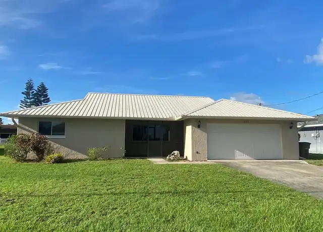 Property at 802 SE 32nd St, Cape Coral, FL, 33904, 3 beds, 2 baths, [object Object]