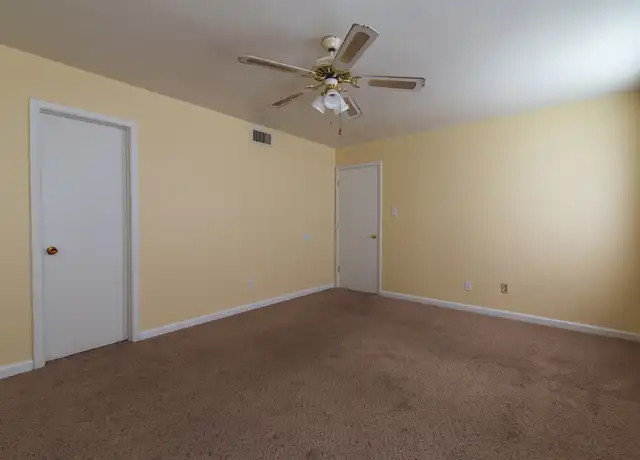 Property at 215 W Troy Ave Unit c-215, Indianapolis, IN, 46225, 2 beds, 1 bath, [object Object]