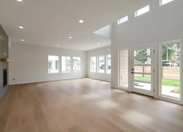 Property at 105 Wayne Ave, Pacific, WA, 98047, 3 beds, 3 baths, [object Object]