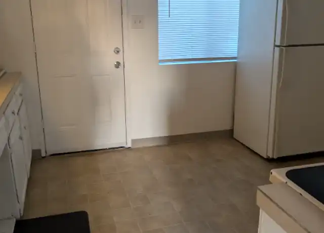 Property at 1850 Grove Ave Unit 5, Atwater, CA, 95301, 2 beds, 1 bath, [object Object]