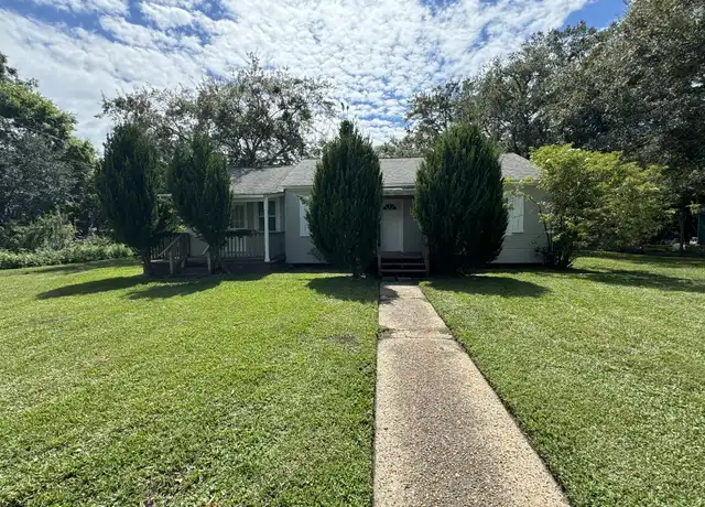 Property at 1210 Live Oak Ave, Pascagoula, MS, 39567, 3 beds, 1 bath, [object Object]