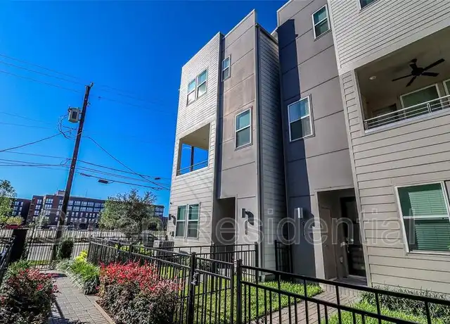 Property at 2745 Clinton Dr, Houston, TX, 77020, 3 beds, 3.5 baths, [object Object]