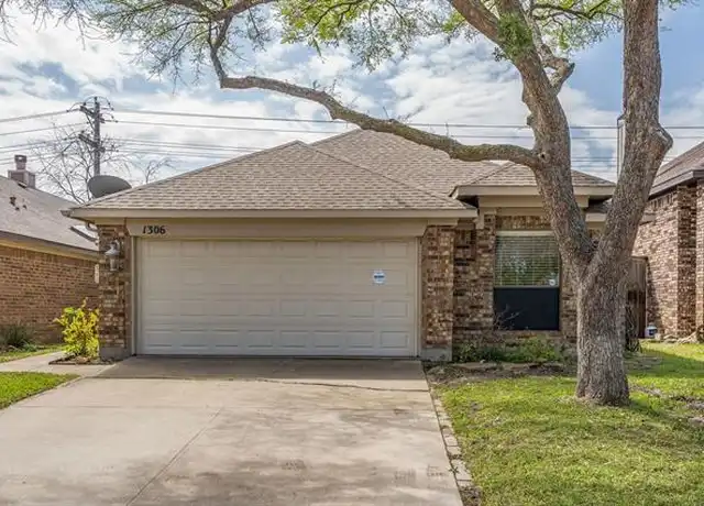 Property at 1306 Daffodil Ln, Lewisville, TX, 75077, 2 beds, 2 baths, [object Object]