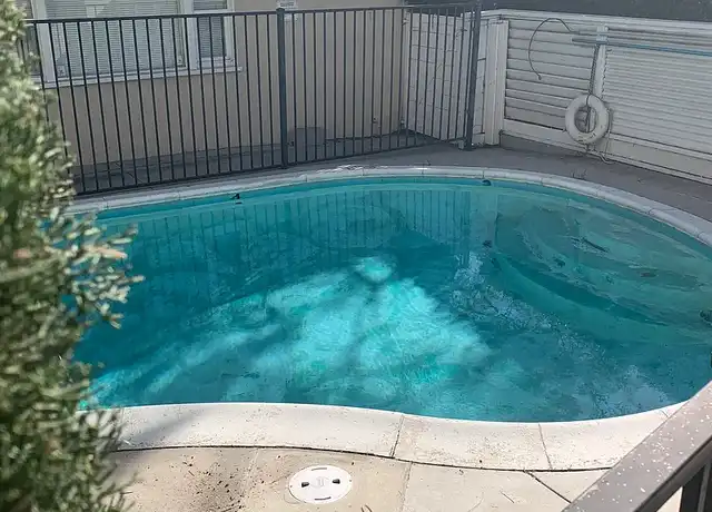 Property at 400 Doheny - 400 N Doheny Dr, West Hollywood, CA, 90048, 0 beds, 1 bath, [object Object]