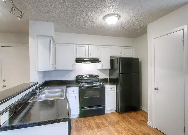Property at Chateau Avalon of Austin - 833 Fairfield Dr, Austin, TX, 78758, 2 beds, 1 bath, [object Object]