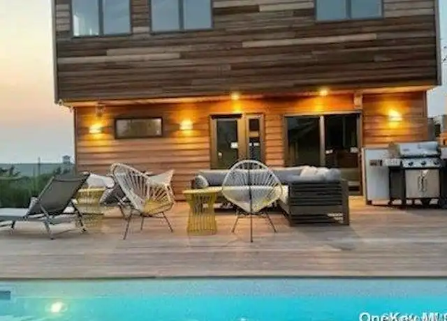 Property at 329 Surf Rd, Ocean Beach, NY, 11770, 4 beds, 1 bath, [object Object]