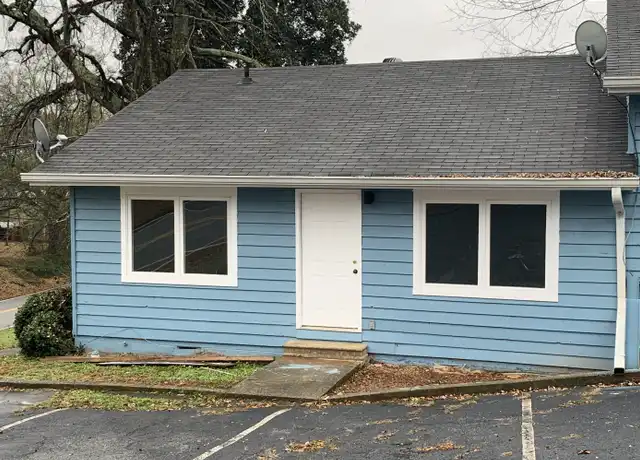 Property at 86 E Whitman St, Toccoa, GA, 30577, 2 beds, 1 bath, [object Object]
