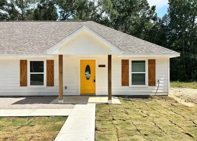Property at 15538 Towerwood Dr, Conroe, TX, 77306, 2 beds, 2 baths, [object Object]
