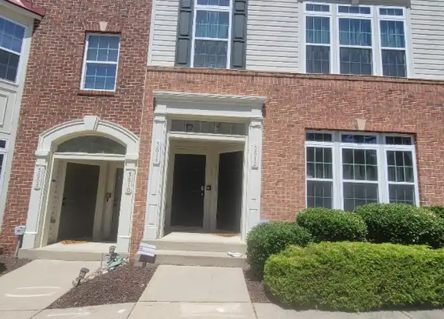 Property at 5614 Virginia Ln Unit 5614, Oxon Hill, MD, 20745, 2 beds, 2 baths, [object Object]