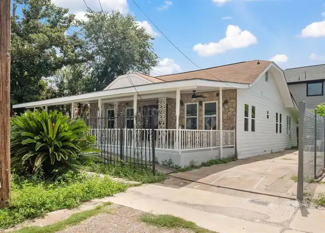 Property at 1 Greenwood St, Houston, TX, 77011, 3 beds, 1 bath, [object Object]