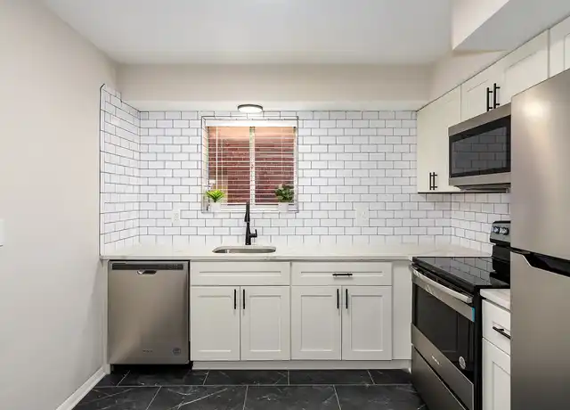 Property at Lindenwood Heights Apartments - 3820 Tamm Ave, Saint Louis, MO, 63109, 2 beds, 1 bath, [object Object]