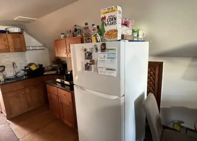 Property at 139 Lowell St Unit 3, Waltham, MA, 02453, 2 beds, 1 bath, [object Object]