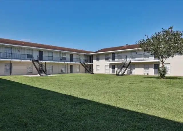 Property at 310 Yaupon St Unit 610, Freeport, TX, 77541, 3 beds, 1 bath, [object Object]