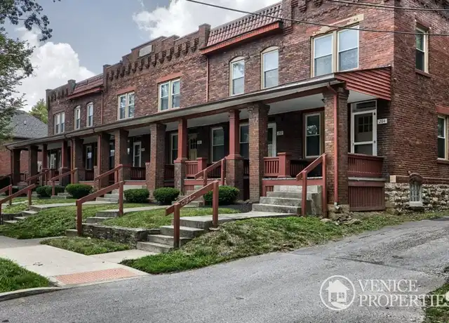 Property at 274 E Lane Ave, Columbus, OH, 43201, 2 beds, 1 bath, [object Object]