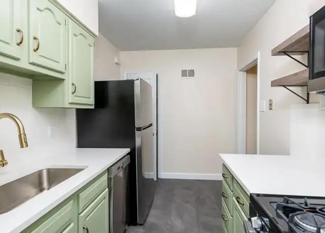 Property at 1010 Sanford Ave Unit 1008, St. Louis, MO, 63139, 2 beds, 1 bath, [object Object]