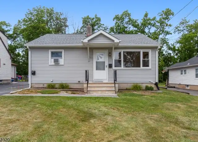 Property at 17 Summit Ave, Butler, NJ, 07405, 2 beds, 1 bath, [object Object]