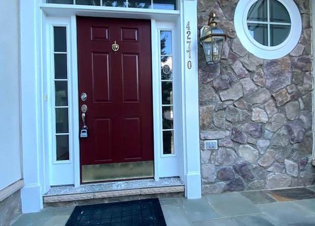 Photo of 42770 Conquest Cir, Brambleton, VA 20148
