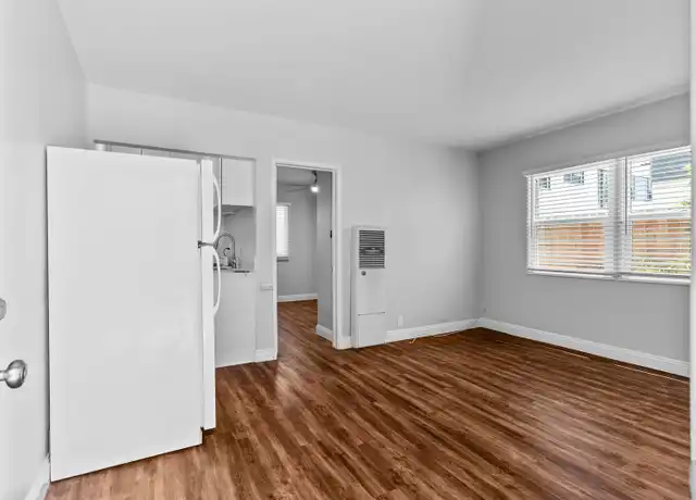 Property at 1620 E Appleton St Unit 03, Long Beach, CA, 90802, 1 bed, 1 bath, [object Object]